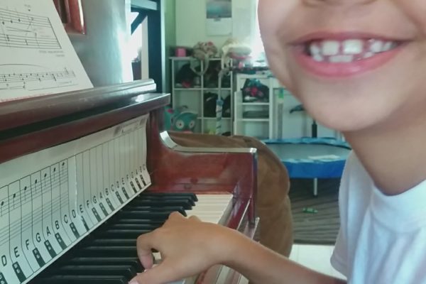 rami_piano_age7